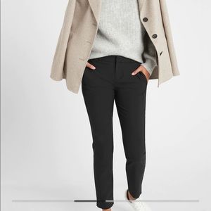 Banana Republic Avery Black Crop Pant